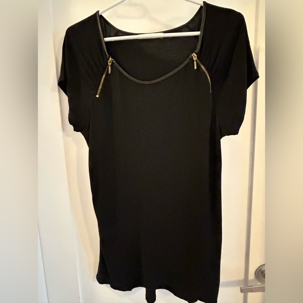 OASIS Women's Black Top with Zipper Feature